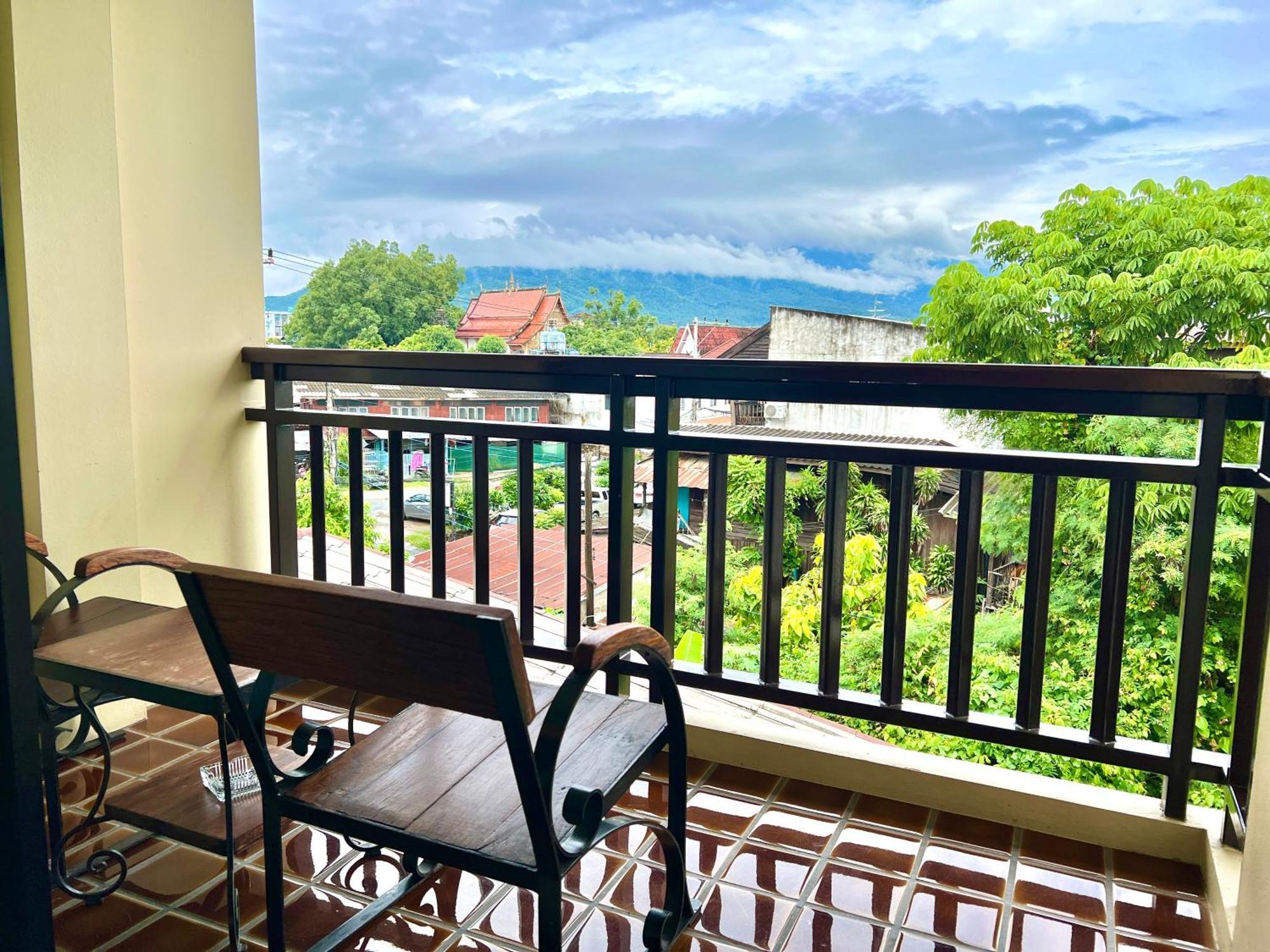 Wualai Sabaidee Acomodação com café da manhã Chiang Mai Exterior foto